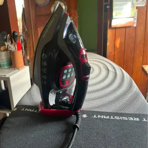 Brabantia Titan Oval Ironing Board