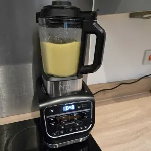 The Ninja Foodi Blender and Soup Maker showing perfectly blended soup