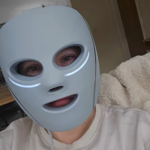 Shark Beauty CryoGlow Under-Eye Cooling and LED Anti-Ageing and Blemish Repair Mask
