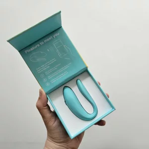 A picture of editor Rebecca Roberts holding the We-Vibe Sync Lite