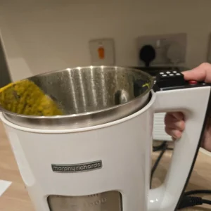 A demonstration of how the inner jug pops out the Morphy Richards Total Control soup maker