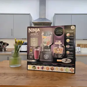 The packaging of the Ninja Detect 3-in-1 Power Blender and Processor Pro