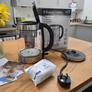 Everything in the box with the Russell Hobbs Illuminating Glass Kettle