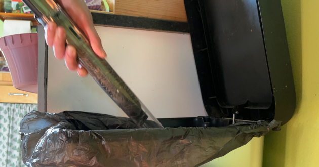 Mumsnet journalist Poppy O'Neill hand testing the Dyson PencilVac Fluffycones