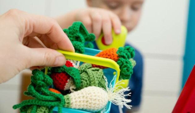 Playtime can help teach kids about money