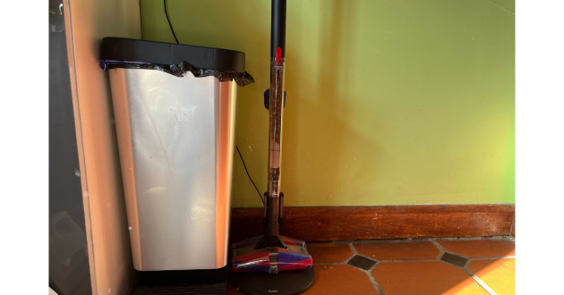 Mumsnet journalist Poppy O'Neill hand testing the Dyson PencilVac Fluffycones