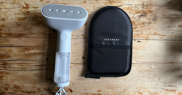 Mumsnet journalist Poppy O'Neill testing the Steamery Cirrus X Handheld Steamer