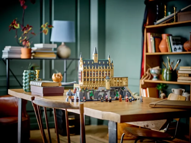 LEGO's Hogwarts™ Castle: The Great Hall on a table