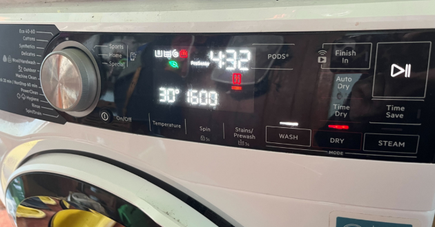 AEG 8000 PowerCare UniversalDose Washer Dryer review