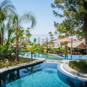 Amathus Beach Hotel Limassol pool