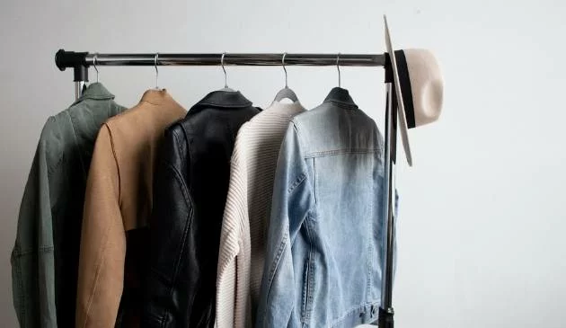 Women's clothes rail