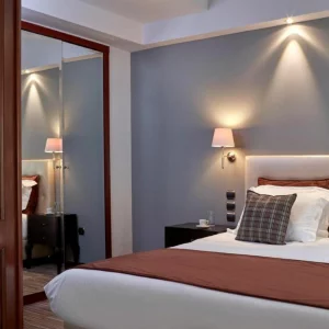 Ava Hotel and Suites room
