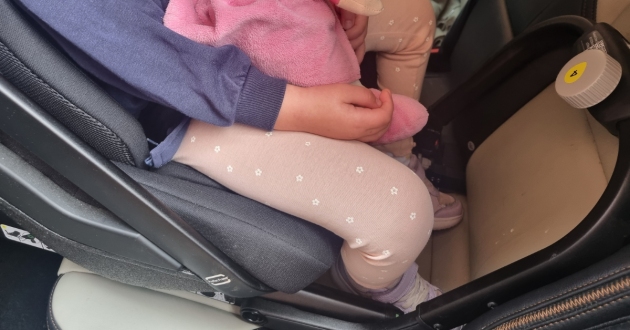 Legroom in Axkid One 3 car seat