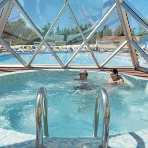 Bel Campsite Eurocamp jacuzzi
