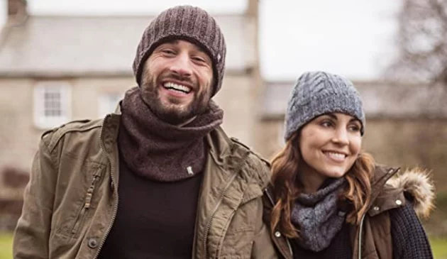 Man and woman wearing snoods