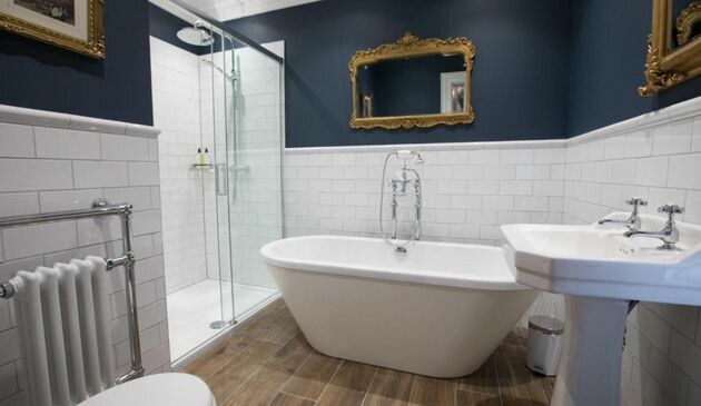 Bishops Gate Hotel, Derry