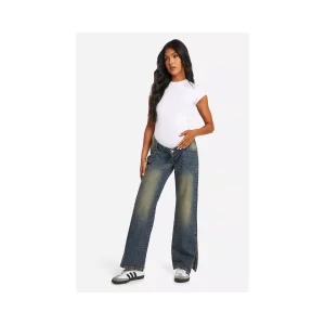 Boohoo Maternity Basic Split Hem Straight Leg Jeans stock image posed by model front view