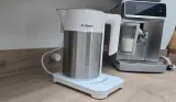 The Bosch Sky TWK7201GB kettle in white