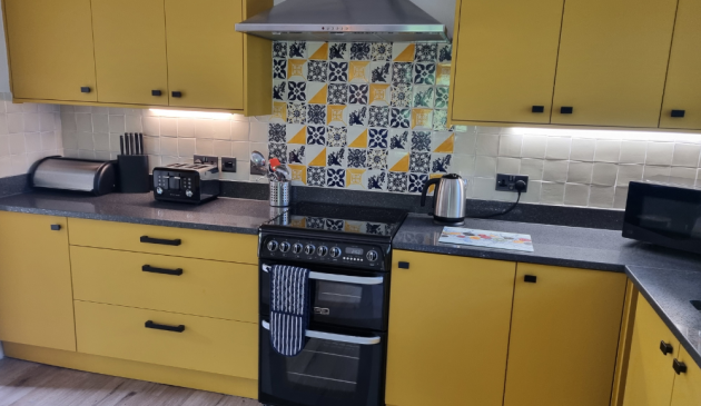 Pentree cottage kitchen