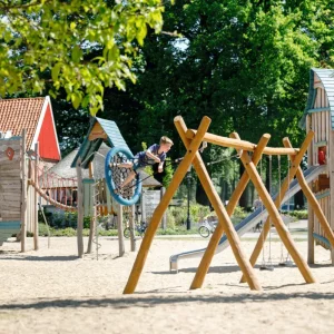 Camping De Twee Bruggen playground