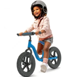 Child on Chillafish Charlie sport balance bike