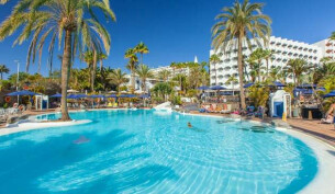 Corallium Beach by Lopesan Hotels