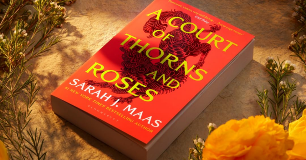 A Court of Thorns and Roses by Sarah J. Maas