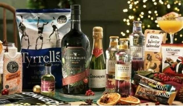 Craft Gin Club subscription box items