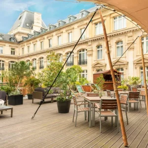 The dining terrace at Crowne Plaza Paris République