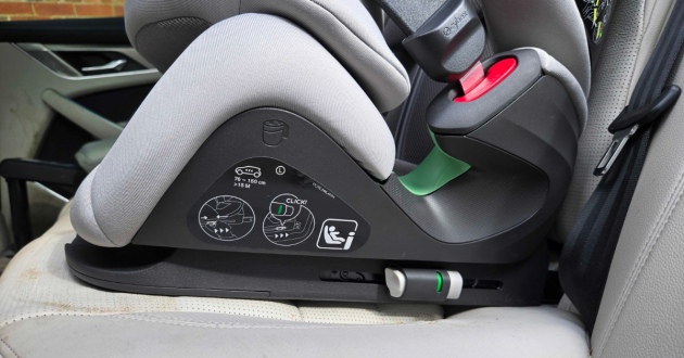 Cybex Pallas G3 ISOFIX points