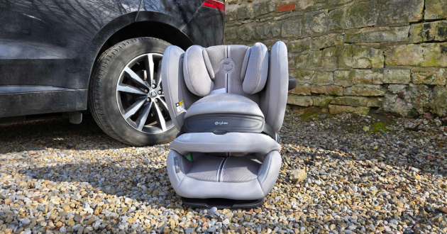 Cybex Pallas G3 car seat