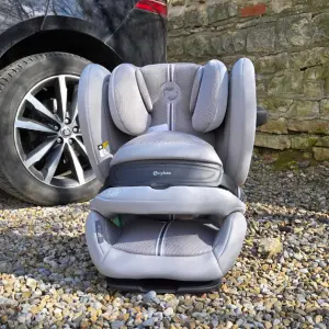 Cybex Pallas G3 car seat