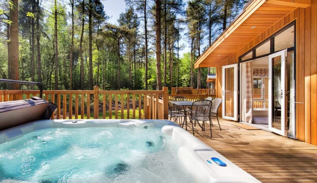 Hoseasons hot tub lodge