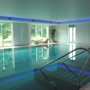 De Vere Cotswold Water Park pool