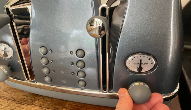 De'Longhi Icona Metallics Toaster