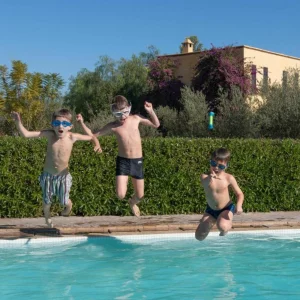 Fawakay Villas pool