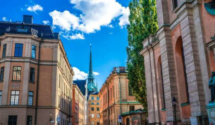 Find flights to Sweden