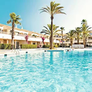 The pool at the Globales Los Delfines in Menorca
