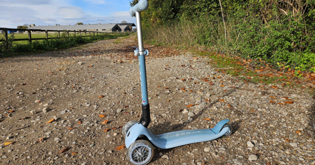Globber Ecologic Scooter outdoors