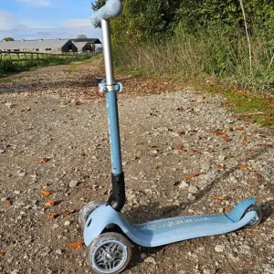 Globber Ecologic Scooter outdoors