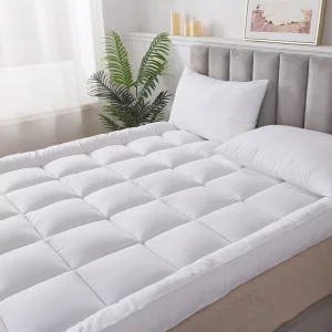 A product image of High Living Microfibre Mattress Topper