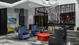 Holiday Inn Hotel & Suites Vancouver Downtown