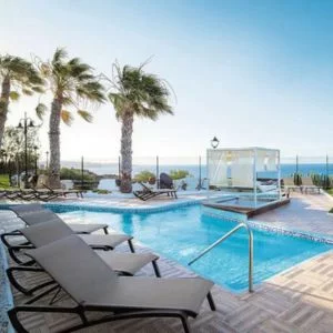 Hotel H10 Rubicon Palace pool