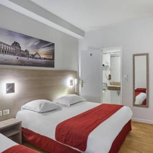 A room at Lux Hôtel Picpus in Paris
