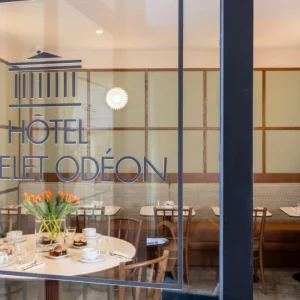 The dining room at Hôtel Michelet Odéon in Paris