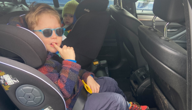 Child in Ickle Bubba Radial i-Size Plus 360 Spin Car Seat