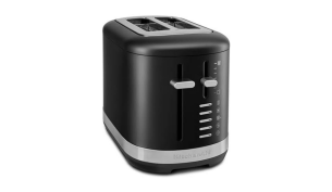 KitchenAid Toaster in matte black