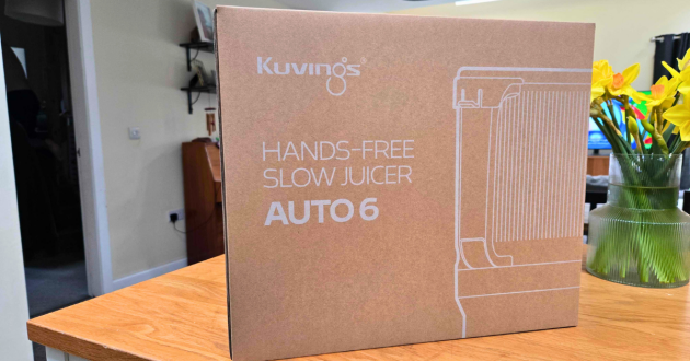 The packaging is sturdy and offers great protection for the juicer - there was no damage upon delivery