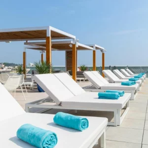 L'Azure Hotel daybeds