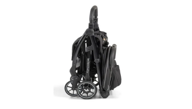 Leclerc Influencer Air Stroller folded